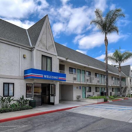 Motel 6 Anaheim Stadium - Orange Exterior foto